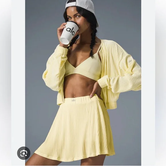 ALO Yoga Micro Plisse Skirt Lemon Ice aka Candlelight XXS Built-In Shorts Rare - Picture 4 of 11